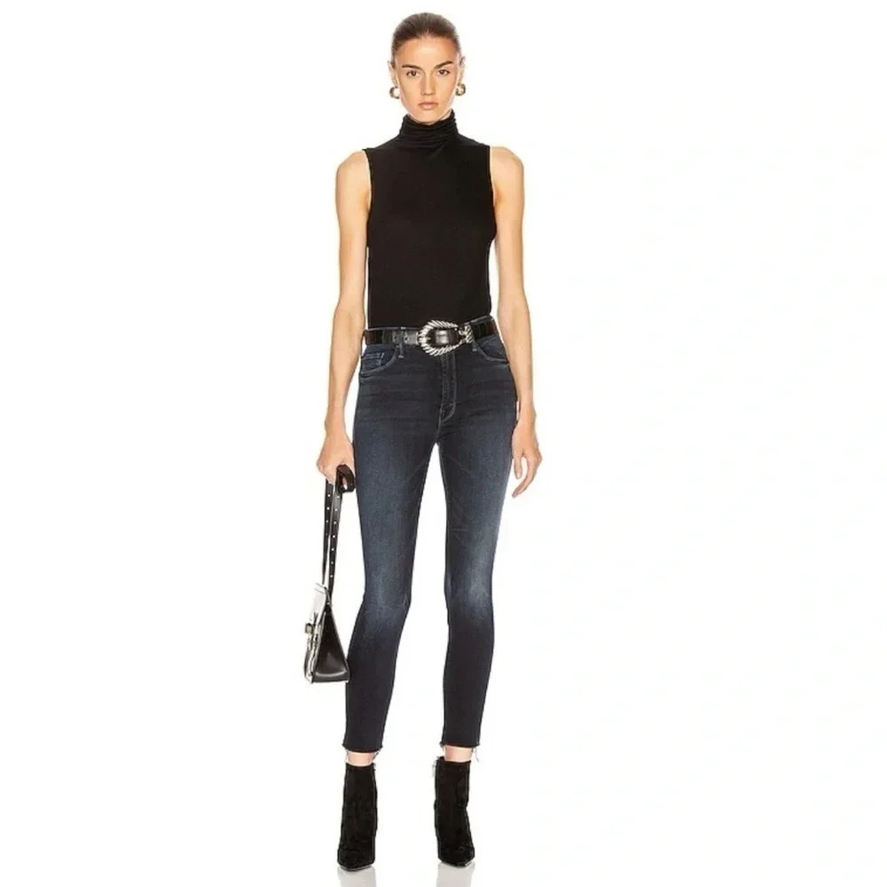 MOTHER The High Waisted Looker Ankle Fray Jeans in Last Call Size 27
